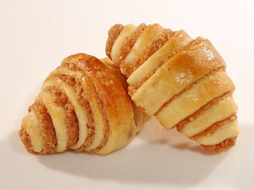 China Aangepast Croissant die Machine, de Kromming maken Gevulde Machine van het Croissantbrood fabriek